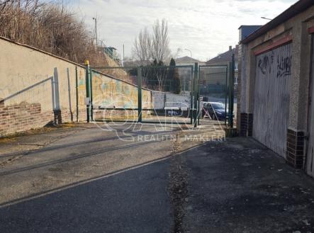 1000059055.jpg | Pronájem - malý objekt/garáž