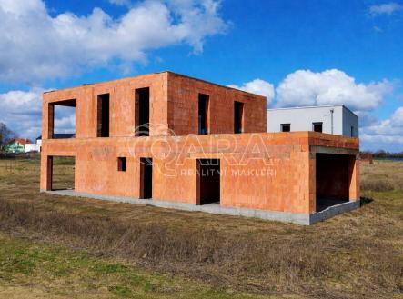 hlavni.cisty.jpg | Prodej - dům/vila, 231 m²