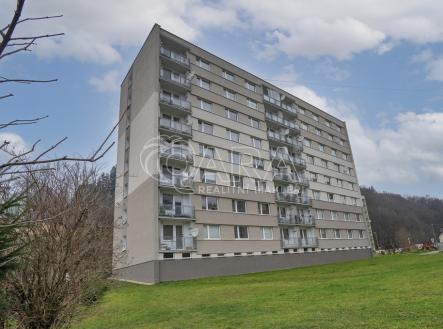 panelak.jpg | Pronájem bytu, 1+1, 34 m²