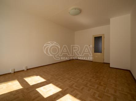 byt-stodulky-mezi-skolami-4-obyvaci-pokoj-1.jpg | Prodej bytu, 4+1, 103 m²