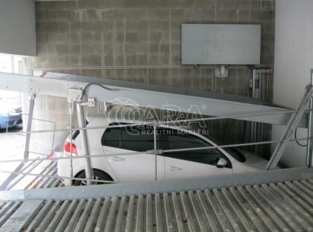 fotografie | Pronájem - malý objekt/garáž