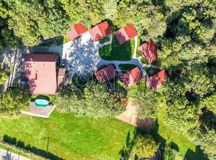 fotografie | Prodej - penzion, 639 m²