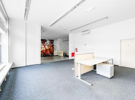 fotografie | Pronájem - obchodní prostor, 143 m²