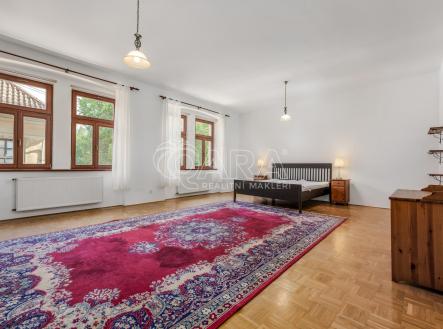 Pronájem bytu, 4+kk, 161 m²