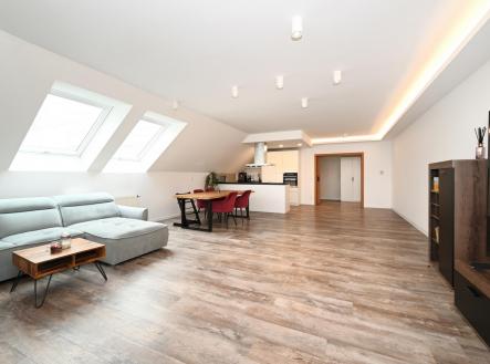 DSC_8440_00001.jpg | Pronájem bytu, 4+kk, 184,2 m²