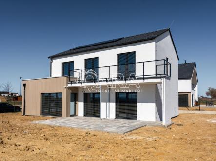 pohled zvenku.jpg | Prodej - dům/vila, 160,2 m²