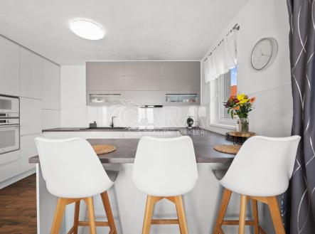 Štěkeň (8).jpg | Prodej - dům/vila, 227 m²