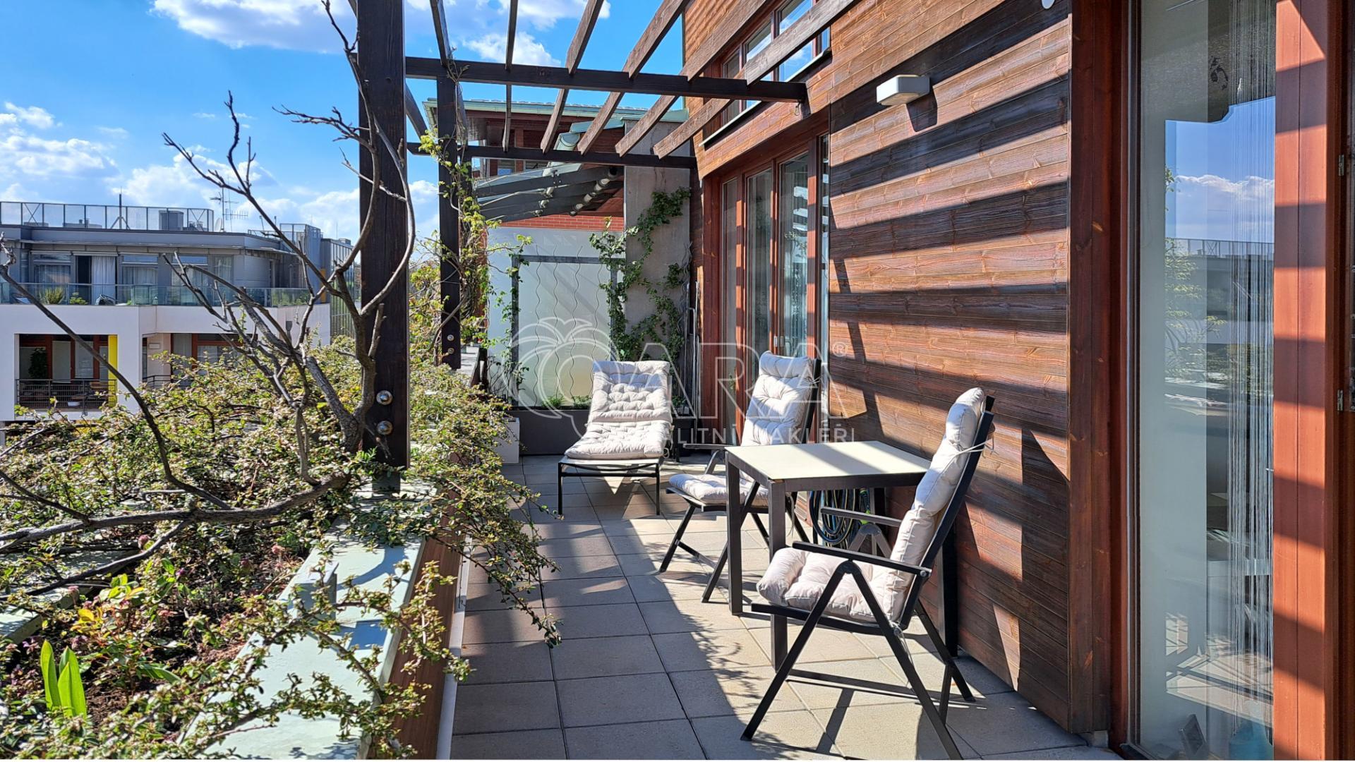 Pronájem Dolní Břežany terasa 11.jpg