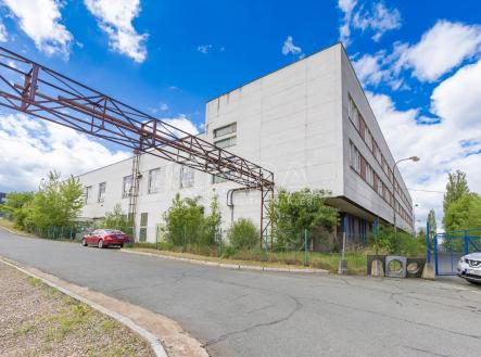 24.jpg | Pronájem - obchodní prostor, 10 000 m²