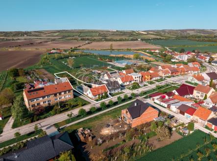 DJI_20260423170744_0014_D-HDR_02.jpg | Prodej - dům/vila, 300 m²