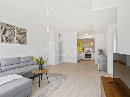 obývací pokoj s kuchyňským koutem | Prodej bytu, 3+kk, 73,5 m²