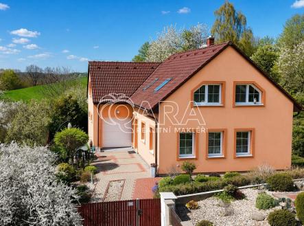2.jpg | Prodej - dům/vila, 220 m²