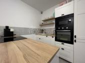 Pronájem bytu, 2+kk, 64 m²