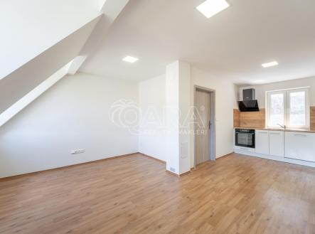 LETOVICE_HORN÷_BYT_07.jpg | Prodej bytu, 4+kk, 83 m²