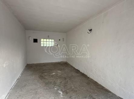 15D359A3-5308-4E4D-B3B4-FD2EE650FCB2.JPG | Prodej - malý objekt/garáž