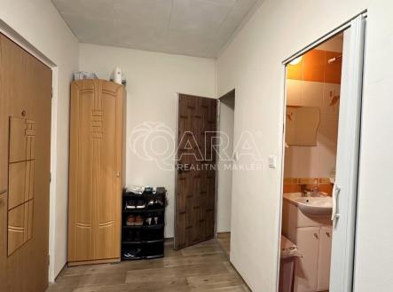 chodba.jpeg | Pronájem bytu, 2+kk, 40 m²