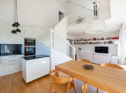 Byt K nahonu (10 of 37).jpg | Pronájem bytu, 4+kk, 119 m²