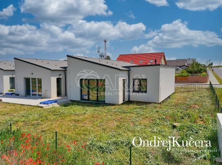 dum-v-BUSTEHRAD_06.jpg | Prodej bytu, 4+kk, 95 m²