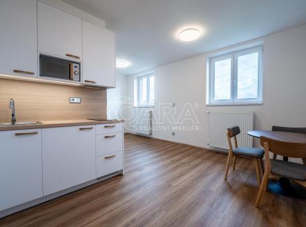 byt-praha-na-jezerce-31-byt 5-1.JPG | Pronájem bytu, 1+1, 33 m²