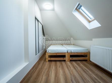 byt-praha-na-jezerce-31-byt 5-13.JPG | Pronájem bytu, 1+1, 33 m²
