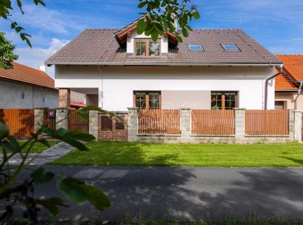 1.jpg | Prodej - dům/vila, 156 m²