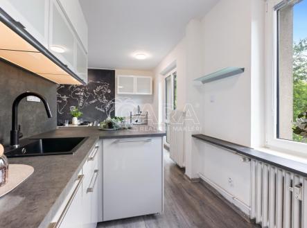 Elišky Přemyslovny 37.jpg | Prodej bytu, 2+1, 96 m²