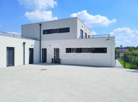 IMG20260625143236.jpg | Pronájem bytu, 4+kk, 427 m²