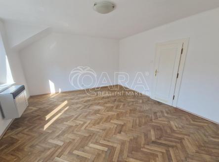 pokoj | Pronájem bytu, 1+1, 42 m²