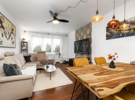 CDP04378-Edit.jpg | Prodej bytu, 3+1, 77,2 m²