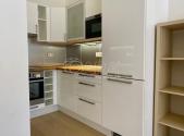 Pronájem bytu, 2+kk, 83 m²