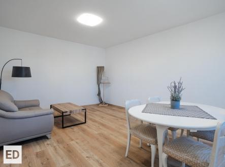 Obývací pokoj | Prodej bytu, 2+1, 70,7 m²