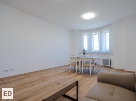 Obývací pokoj | Prodej bytu, 2+1, 70,7 m²