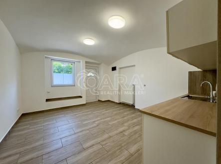 Kuchyně | Pronájem - obchodní prostor, 75 m²