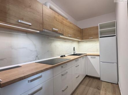IMG-20260404-WA0001.jpg | Pronájem bytu, 2+kk, 39,1 m²
