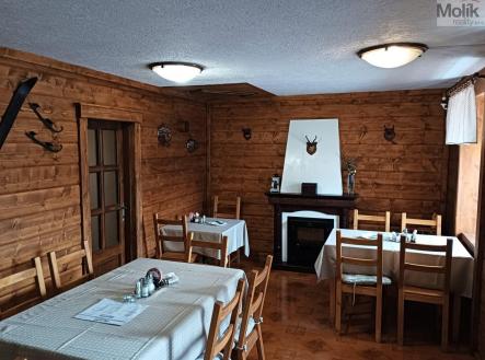 343449993_1405917080170647_7458760386939077223_n.jpg | Prodej - dům/vila, 284 m²