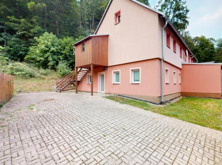 Penzion-o-24-luzkach-08232023_113459.jpg | Prodej - chata/rekreační objekt, 405 m²