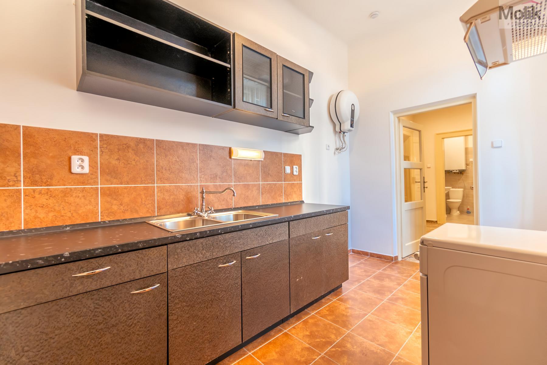 DSC06167-HDR_Nero AI_image_denoiser.jpeg