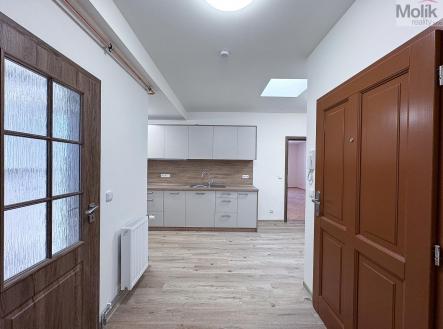Pronájem bytu, 2+1, 68 m² obrázek
