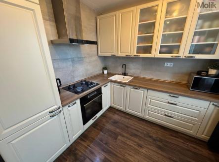 Prodej bytu, 4+1, 78 m² obrázek