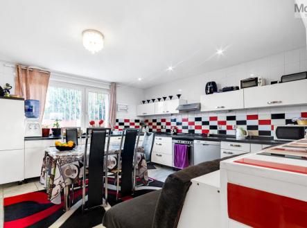 hotovo-1.jpg | Prodej - dům/vila, 252 m²