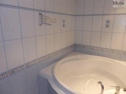 image002.jpg | Prodej bytu, 3+1, 69 m²