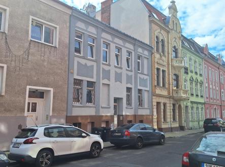 1.jpg | Prodej - dům/vila, 330 m²
