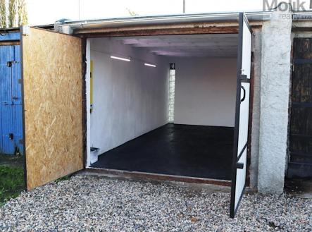 GARAZ_obrnice_2.jpg | Prodej - malý objekt/garáž