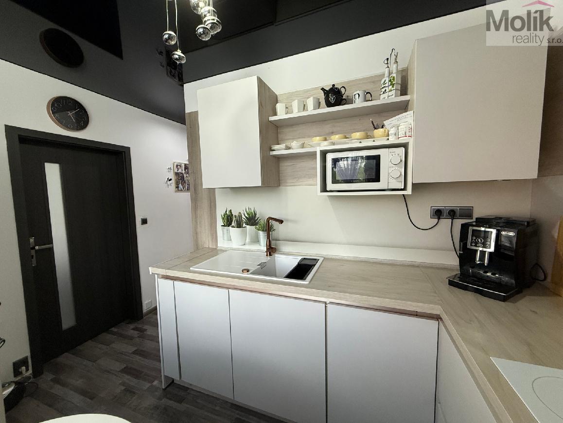 stažený soubor (2).jpg