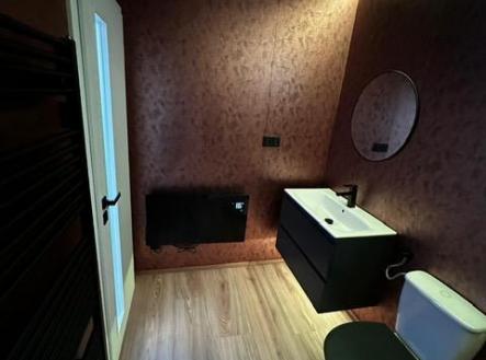 9a74e428-ea09-45fb-8087-c47501826b1c.JPG | Prodej - malý objekt/garáž