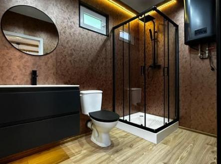 15fd5ed6-74ee-4a69-8dbf-b20a4cb4211d.JPG | Prodej - malý objekt/garáž