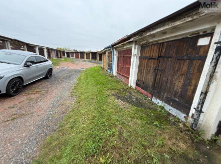 576c6d60-d2cb-476c-b6a0-86371f58d16a.JPG | Prodej - malý objekt/garáž