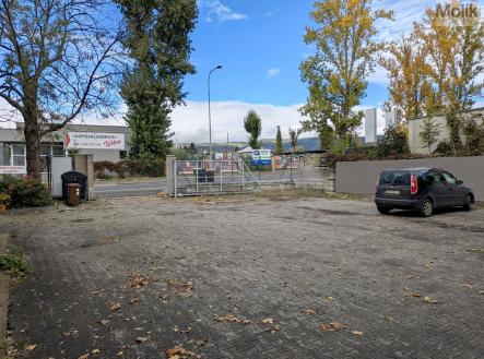 PXL_20251009_113712897 - ph.jpg | Prodej - nájemní dům, 472 m²