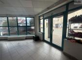 Pronájem - obchodní prostor, 204 m²