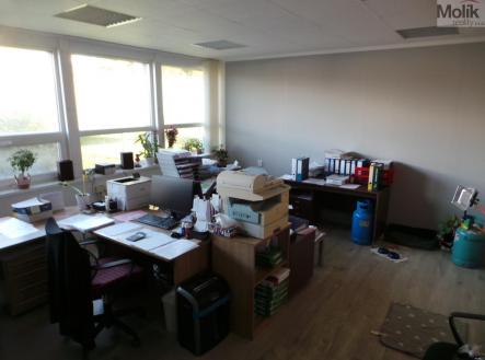 20251030_100254.JPG | Pronájem - kanceláře, 59 m²